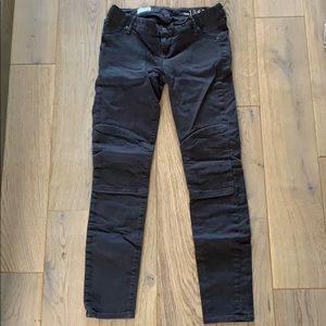 Maternity skinny jeans